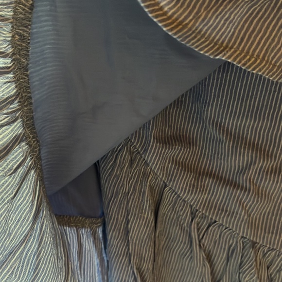 Blue and white stripe wrap skirt. SzL - Picture 9 of 9